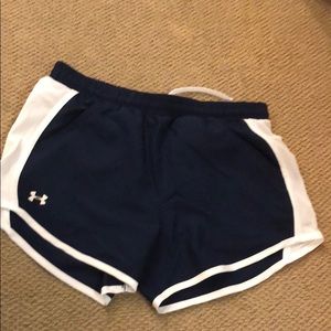 Under armor xs women run shorts never worn